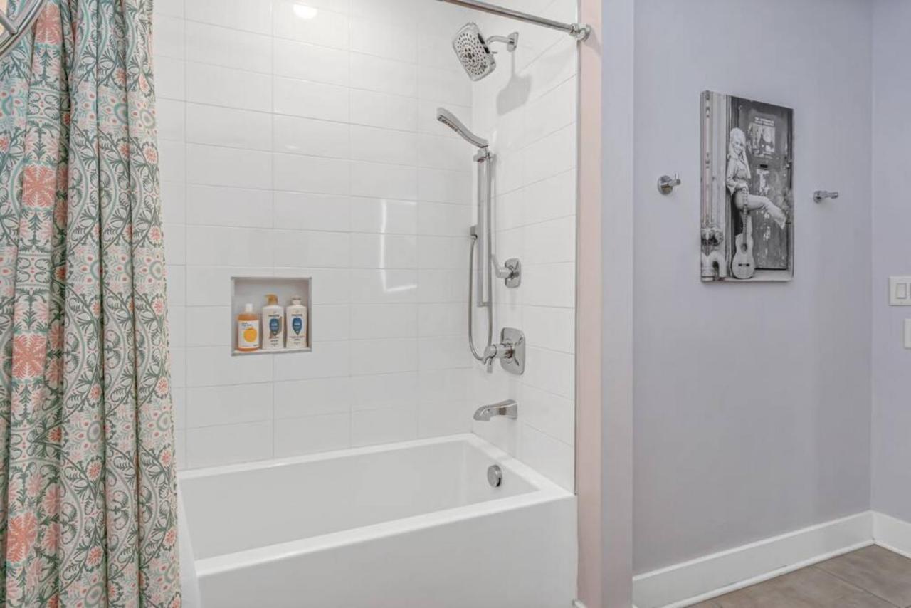 Nashville 3 Bed, 1 Bedroom With Washer, Dryer And Parking المظهر الخارجي الصورة